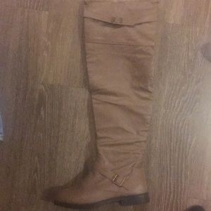 Light brown fake leather boots